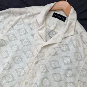 Abercrombie & Fitch Embroidered Cuban Collar Shirt